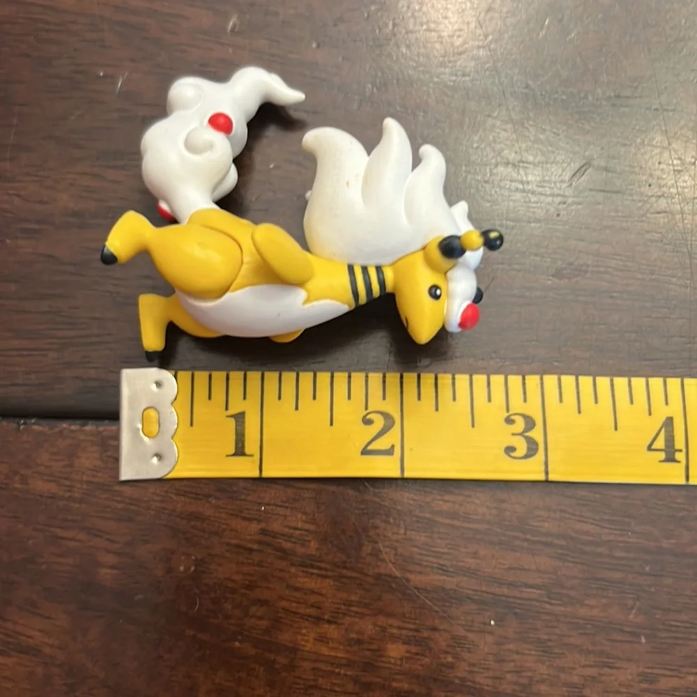 Authentic Pokemon Figure Mega Ampharos Gotta Catch Them All Nintendo TOMY